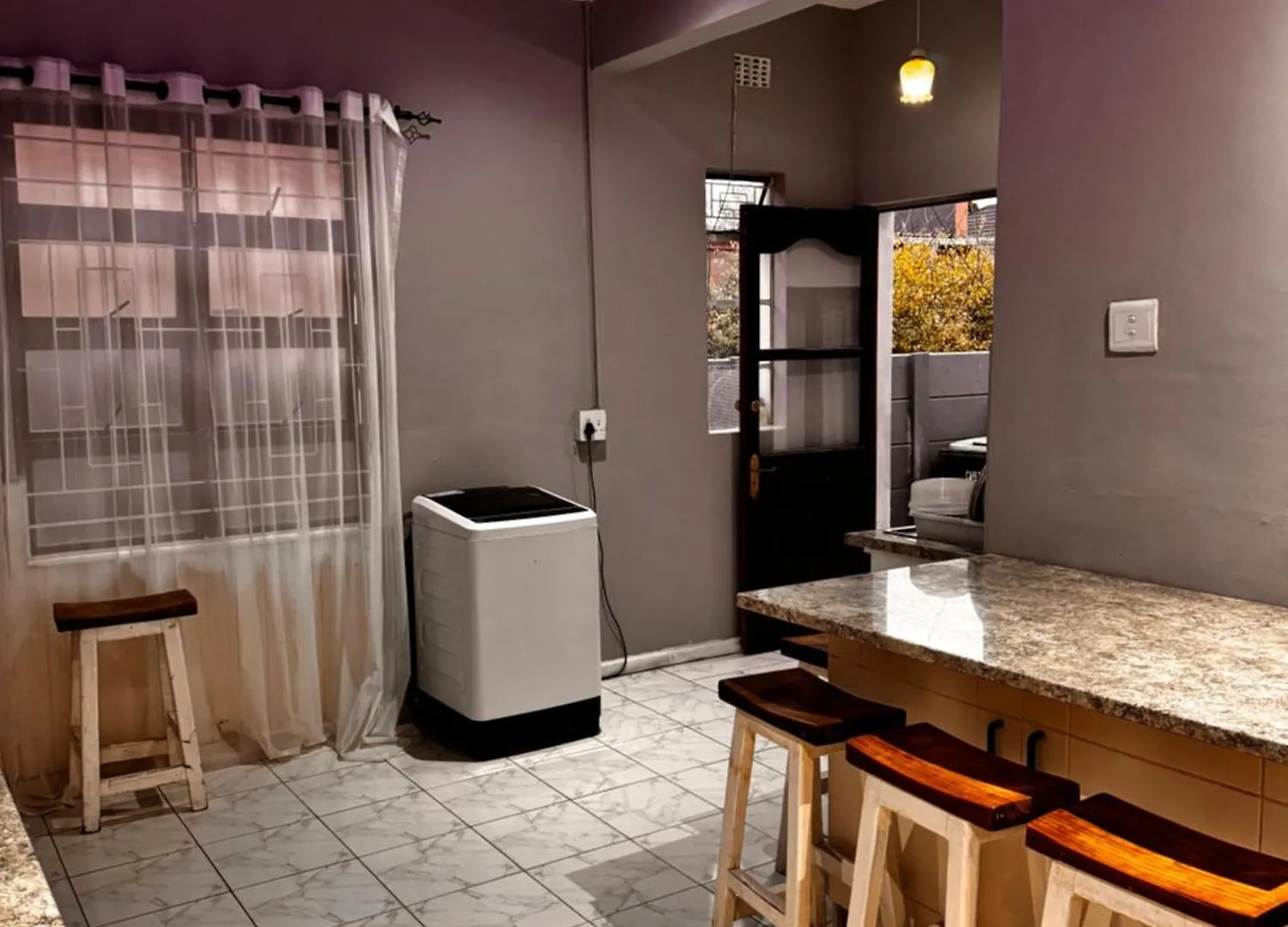 Mila Lodge 2 Goodwood Πανσιόν