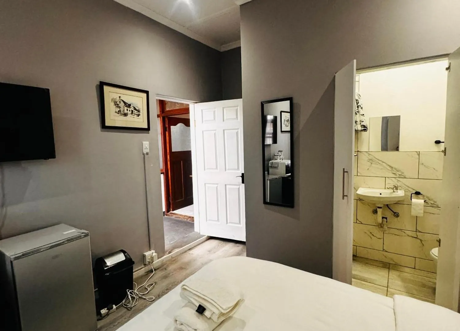 Mila Lodge 2 Goodwood Πανσιόν